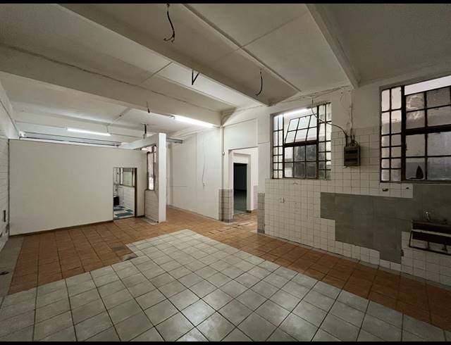 496M² BUSINESS FOR SALE IN BOKSBURG CENTRAL